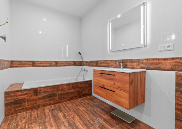 PRENÁJOM | Priestranný 3-izbový dom - Partizánske