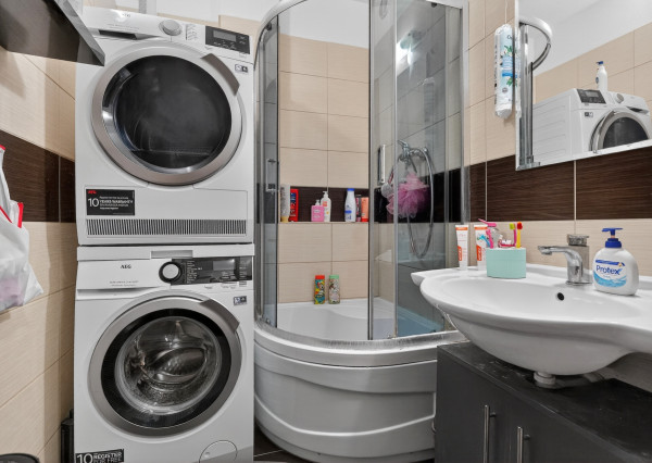 REZERVOVANÉ | Priestranný 3-izbový byt – Vrbové, 6.apríla