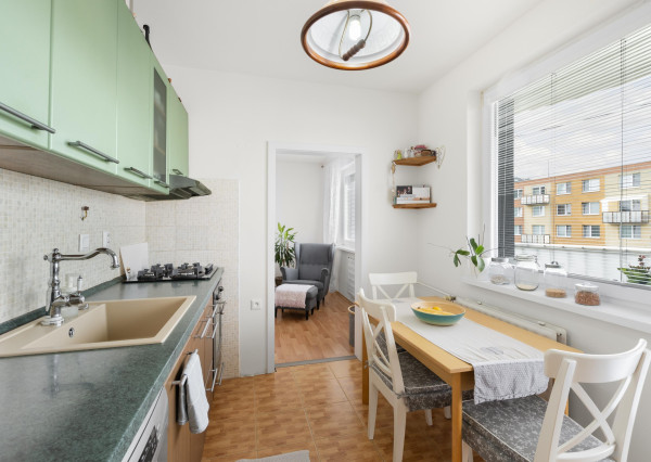 Prenájom | Dvojizbový byt Partizánske Šípok