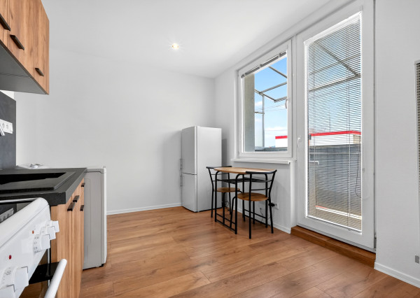 Prenájom | 1 izbový byt Partizánske