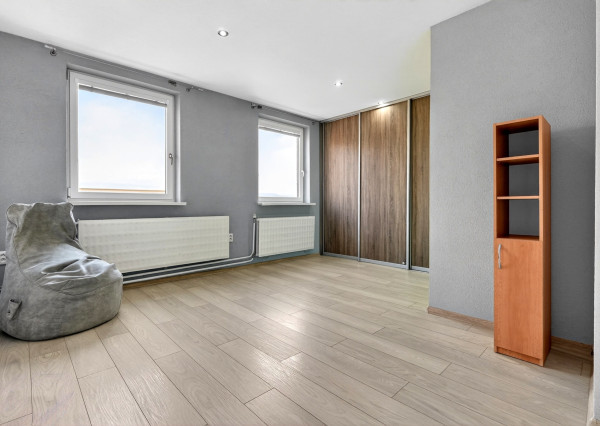 Predaj | 4-izbový rodinný poldom v Šimonovanoch