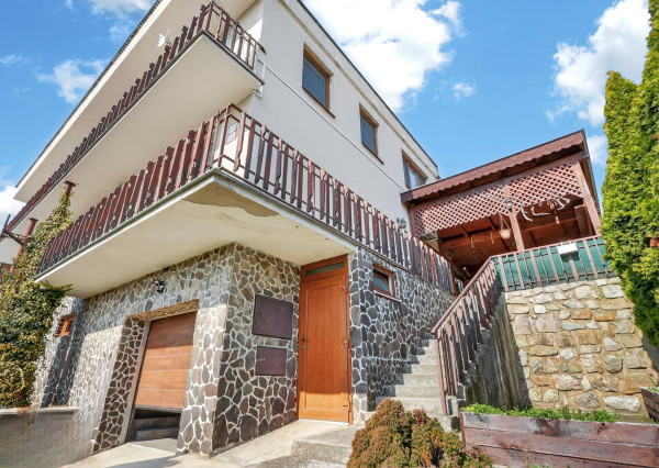 Predaj | 4-izbový rodinný poldom v Šimonovanoch