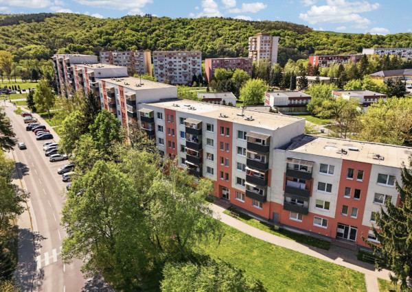 Prenájom | 3 - izbový byt na Malej Okružnej v Partizánskom