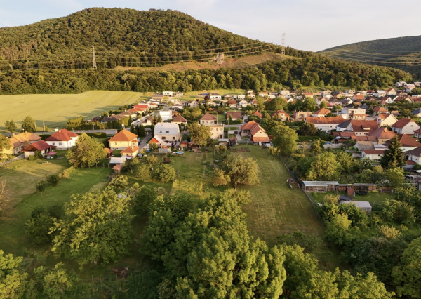 Predaj | 5-izbový rodinný poldom Partizánske - časť Malé Uherce