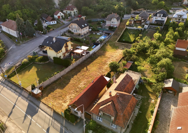 Predaj |  Pozemok vhodný na výstavbu rodinného domu Dolné Vestenice