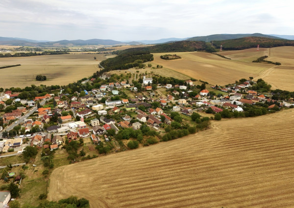 Predaj | pozemok v obci Krásno
