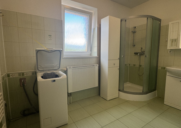 PRENAJATÉ | 3-izbový rodinný dom Malé Uherce