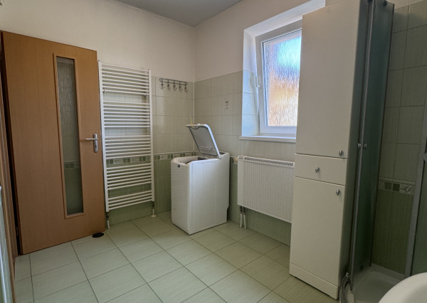 PRENAJATÉ | 3-izbový rodinný dom Malé Uherce