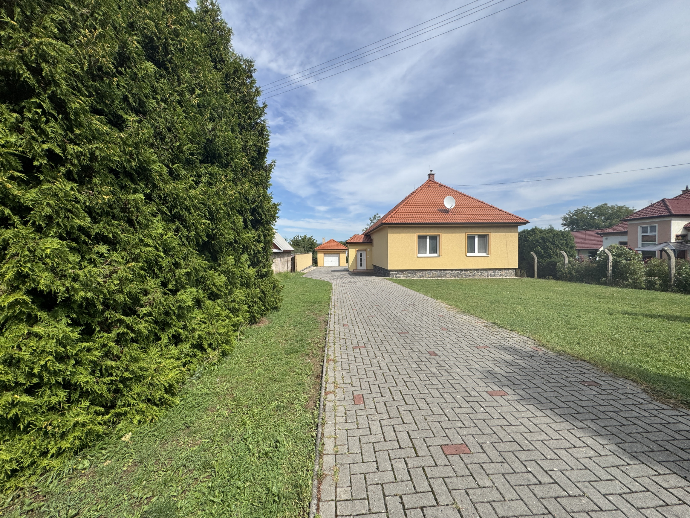 PRENAJATÉ | 3-izbový rodinný dom Malé Uherce