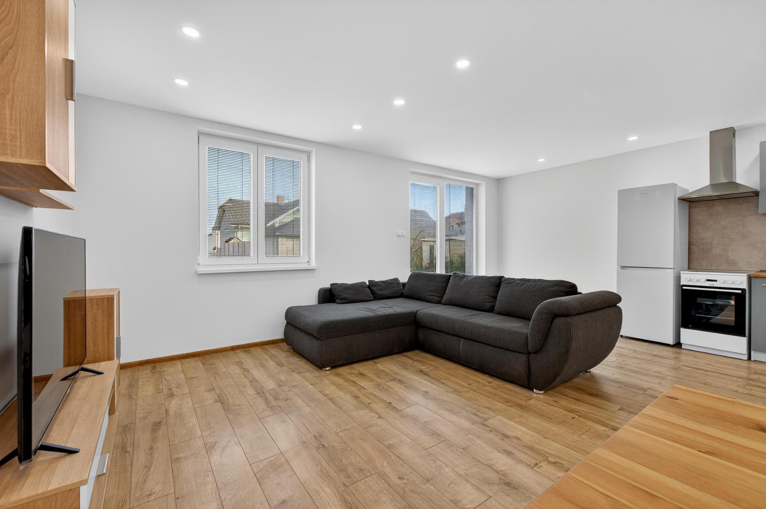 PRENÁJOM | 3-izbový byt v Bošanoch so záhradou a parkovaním