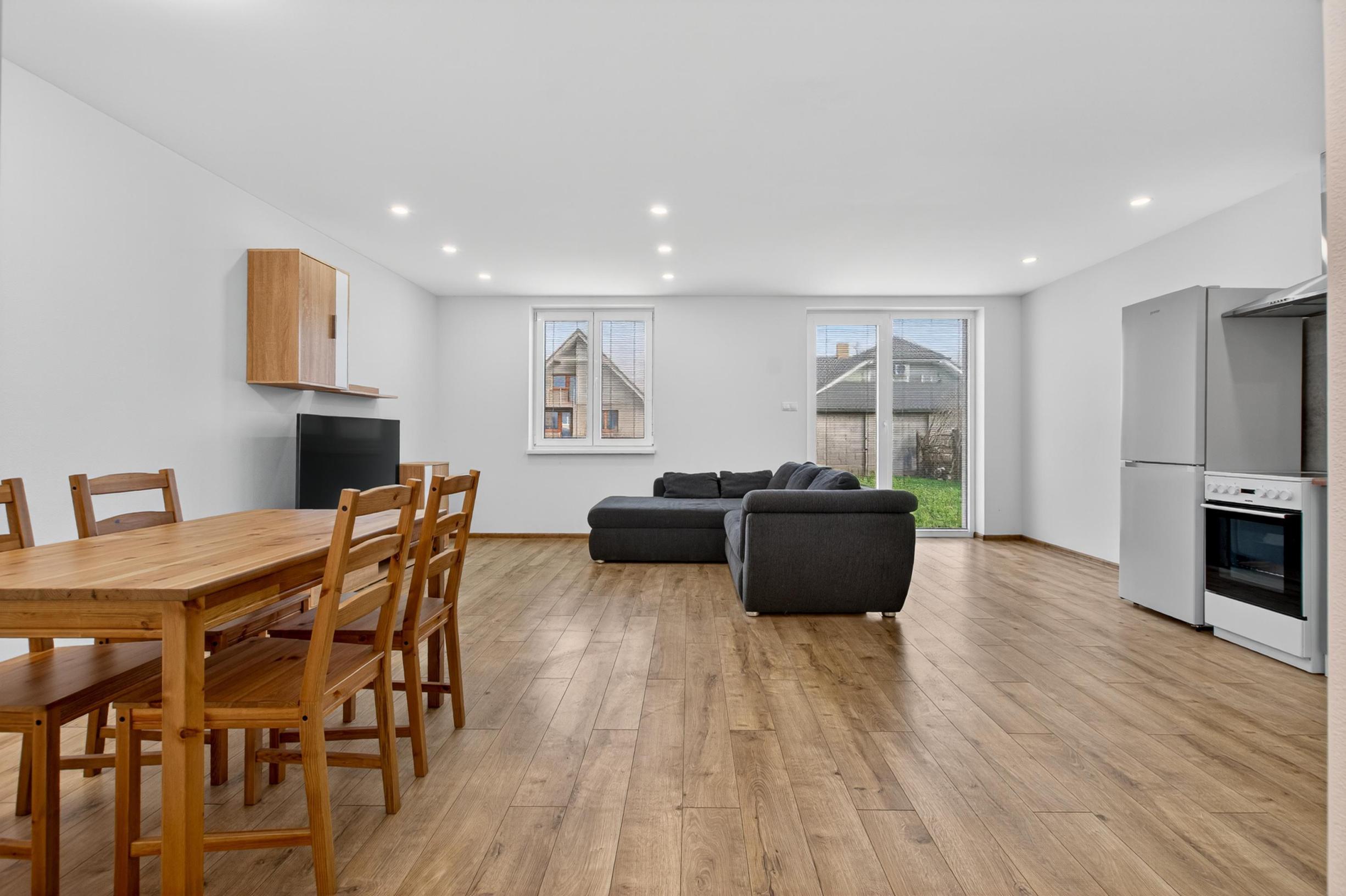 PRENÁJOM | 3-izbový byt v Bošanoch so záhradou a parkovaním